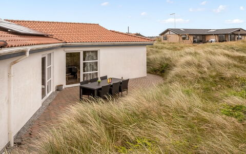 Palli - 600M from the Sea: Cottage, Shed, Hut, Farmhouse, Prairie, Shack, Barn, Log Cabin, Garden Buildings