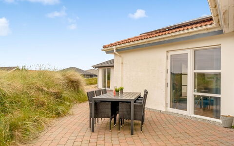 Palli - 600M from the Sea: Cottage, Shed, Hut, Farmhouse, Prairie, Shack, Barn, Log Cabin, Garden Buildings