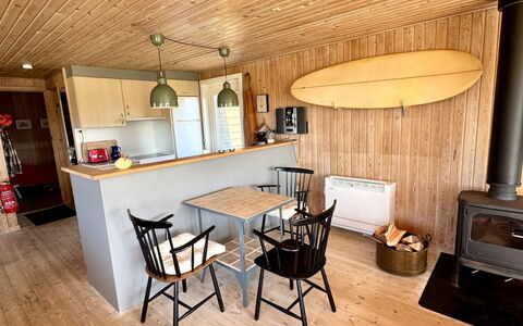 Bera - 250M from the Sea: Cottage, Shed, Hut, Farmhouse, Prairie, Shack, Barn, Log Cabin, Garden Buildings