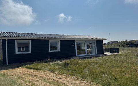 Bera - 250M from the Sea: Cottage, Shed, Hut, Farmhouse, Prairie, Shack, Barn, Log Cabin, Garden Buildings