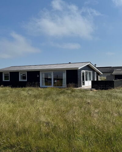 Bera - 250M from the Sea