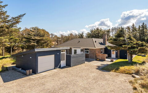 Örjan - 400M from the Sea: Wood, House, Cottage, Home, Roof, Rural Area, Siding, Log Cabin, Garden Buildings, Hardwood