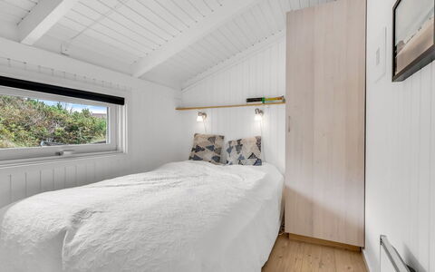 Laurentius - 300M from the Sea: Wood, Bedroom, Ceiling, Interior Design, Floor, Flooring, Bed, Room, Bedding, Linens