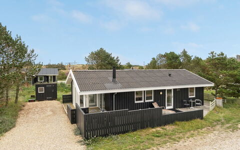 Mads - 950M from the Sea: Cottage, Shed, Hut, Farmhouse, Prairie, Shack, Barn, Log Cabin, Garden Buildings