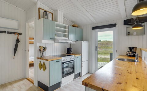 Mads - 950M from the Sea: Cottage, Shed, Hut, Farmhouse, Prairie, Shack, Barn, Log Cabin, Garden Buildings