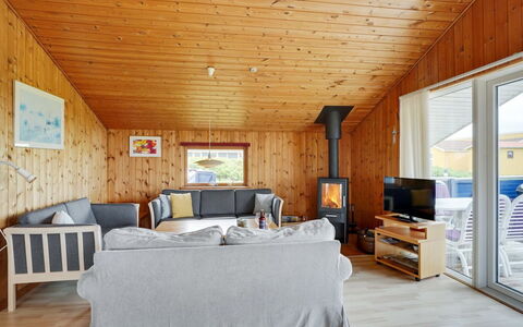 Joern - 300M from the Sea: Cottage, Shed, Hut, Farmhouse, Prairie, Shack, Barn, Log Cabin, Garden Buildings