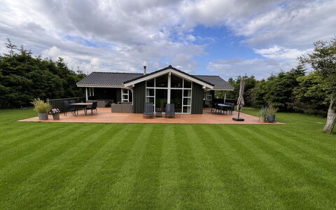 Hildburg - 1.5Km from the Sea: Grass, Roof, Home, House, Cottage, Land Lot, Lawn, Garden, Estate, Farmhouse