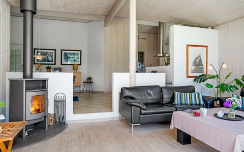 Hildburg - 1.5Km from the Sea: Flooring, Floor, Interior Design, Wood, Furniture, Ceiling, Wood Flooring, Room, Lighting, Living Room