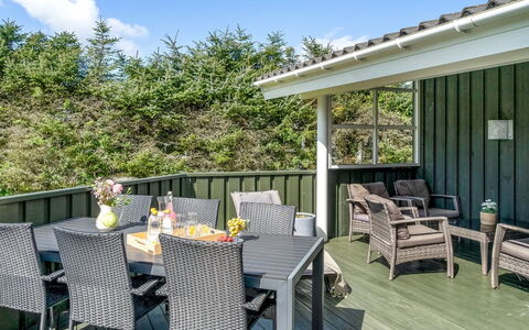 Hildburg - 1.5Km from the Sea: Wood, Porch, Furniture, Outdoor Furniture, Shade, Outdoor Table, Chair, Deck, Wood Stain, Hardwood