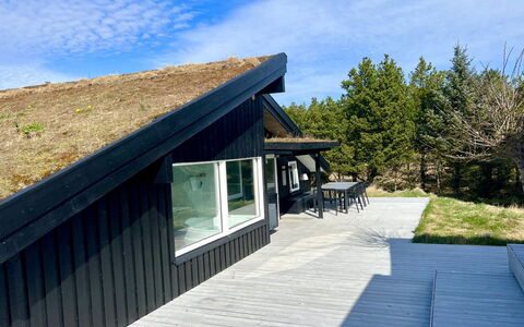 Nilson - 1.4Km from the Sea: Wood, Roof, House, Cottage, Door, Home, Siding, Land Lot, Garden Buildings, Shed