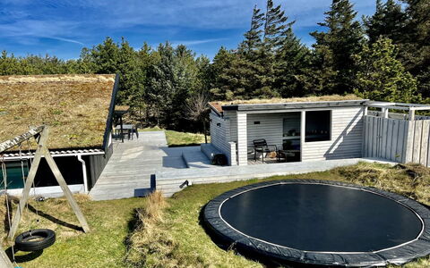 Nilson - 1.4Km from the Sea: Cottage, Backyard, Yard, Garden Buildings, Shed, Siding, Outdoor Furniture, Log Cabin, Outdoor Structure, Shack