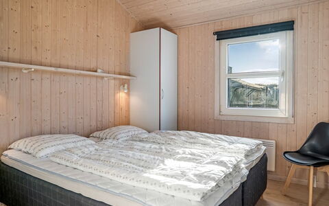 Ludviga - 400M from the Sea: Wood, Ceiling, Floor, Bedroom, Hardwood, Wood Stain, Plank, Bed, Bedding, Design