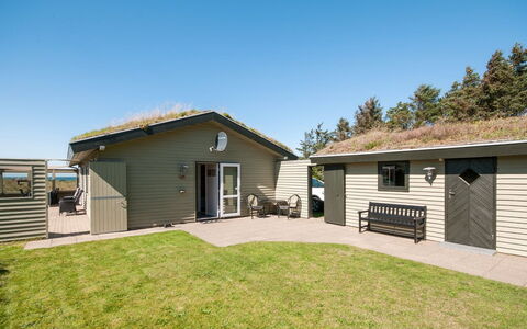 Diuri - 400M from the Sea: Home, Roof, House, Siding, Cottage, Yard, Lawn, Estate, Shade, Garden