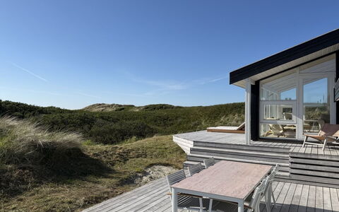 Annaliese - 175M from the Sea: Plant Community, Sunlight, Herbaceous Plant, Garden, Plantation, Agriculture, Farm