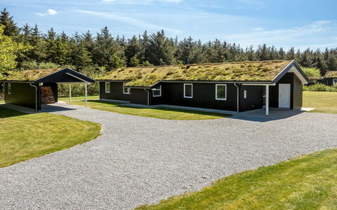 Ricus - 1.8Km from the Sea: Building, House, Residential Area, Home, Shrub, Roof, Cottage, Estate, Garden