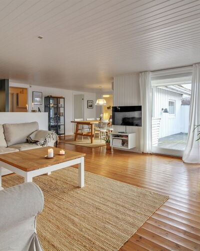 Rutha - 45M from the Sea