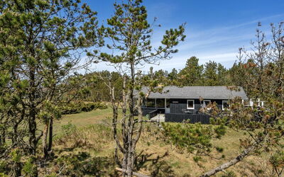 Melisande - 950M from the Sea