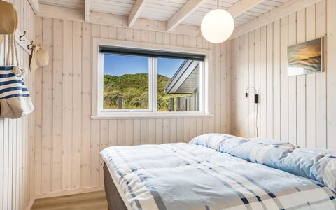 Ejnarine - 300M from the Sea: Wood, Bedroom, Home, Floor, Bed, Bed Sheet, Bedding, Bed Frame, Hardwood, Ceiling
