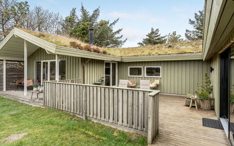 Ayelen - 600M from the Sea: Architecture, Roof, Home, Composite Material, Daylighting, Siding, Driveway