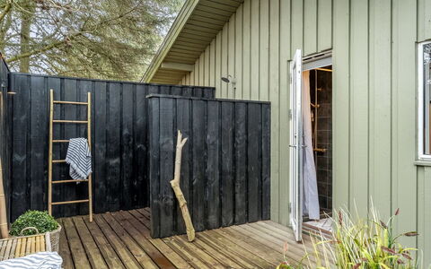 Ayelen - 600M from the Sea: Architecture, Roof, Home, Composite Material, Daylighting, Siding, Driveway