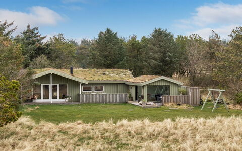 Ayelen - 600M from the Sea: Architecture, Roof, Home, Composite Material, Daylighting, Siding, Driveway