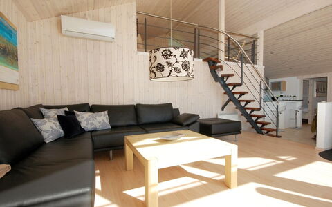 Ung - 150M from the Sea: Flooring, Wall, Floor, Interior Design, Wood, Ceiling, Wood Flooring, Lighting, Furniture, Laminate Flooring