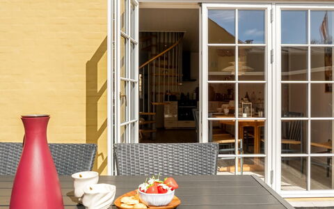 Caranus - 900M from the Sea: Apartment, Shade, Balcony, Chair, Fence, Outdoor Furniture, Aluminium, Artificial Turf