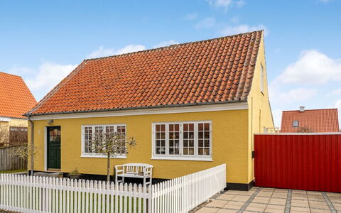 Caranus - 900M from the Sea: Apartment, Shade, Balcony, Chair, Fence, Outdoor Furniture, Aluminium, Artificial Turf