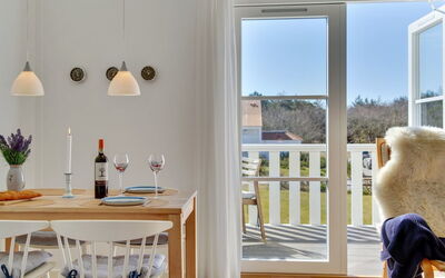 Aline - 1Km from the Sea