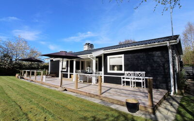 Beniamin - 900M from the Sea in Sealand