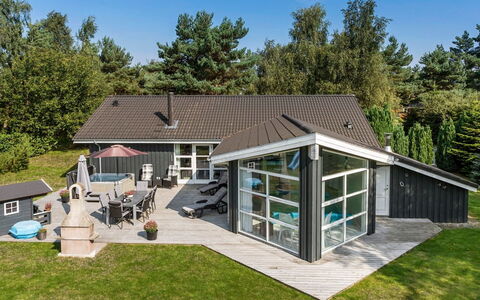 Toa - 600M from the Sea: Roof, House, Land Lot, Home, Cottage, Estate, Garden Buildings, Shade, Log Cabin, Landscaping
