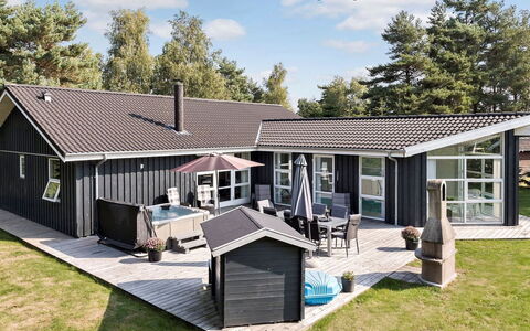 Toa - 600M from the Sea: Roof, House, Land Lot, Home, Cottage, Estate, Garden Buildings, Shade, Log Cabin, Landscaping