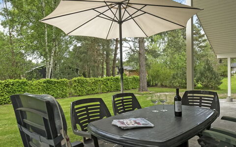 Heraldina - 800M from the Sea: Residential Area, Roof, Suburb, Driveway, Estate, Chimney