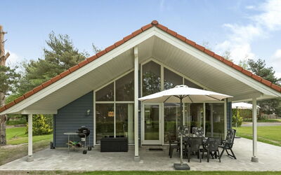 Heraldina - 800M from the Sea