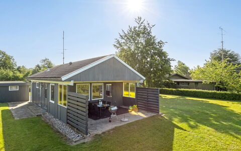 Davida - 400M from the Sea