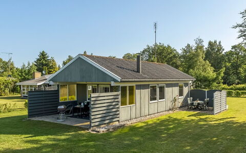 Davida - 400M from the Sea: Grass, House, Roof, Home, Cottage, Shrub, Land Lot, Rural Area, Farmhouse, Groundcover