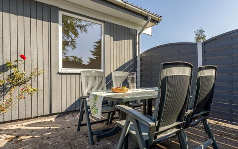 Davida - 400M from the Sea: Grass, House, Roof, Home, Cottage, Shrub, Land Lot, Rural Area, Farmhouse, Groundcover