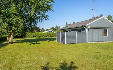 Davida - 400M from the Sea: Grass, House, Roof, Home, Cottage, Shrub, Land Lot, Rural Area, Farmhouse, Groundcover