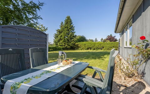 Davida - 400M from the Sea: Grass, House, Roof, Home, Cottage, Shrub, Land Lot, Rural Area, Farmhouse, Groundcover