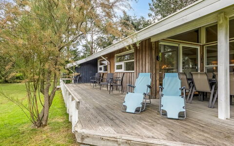 Fatlinda - 1Km from the Sea: Wood, Architecture, Home, Hardwood, Porch, Cottage, Plank, Door, Estate, Shade