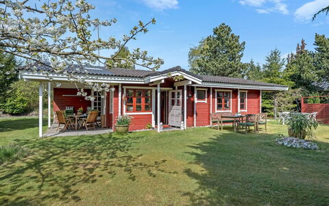 Berit - 700M from the Sea: Wood, House, Cottage, Home, Roof, Rural Area, Siding, Log Cabin, Garden Buildings, Hardwood