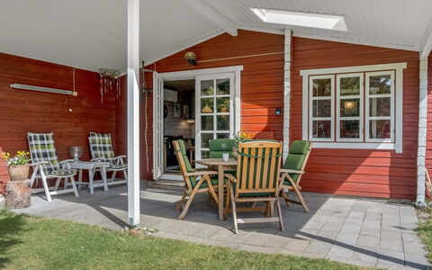 Berit - 700M from the Sea: Wood, House, Cottage, Home, Roof, Rural Area, Siding, Log Cabin, Garden Buildings, Hardwood