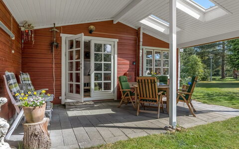 Berit - 700M from the Sea: Wood, House, Cottage, Home, Roof, Rural Area, Siding, Log Cabin, Garden Buildings, Hardwood