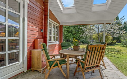 Berit - 700M from the Sea: Wood, House, Cottage, Home, Roof, Rural Area, Siding, Log Cabin, Garden Buildings, Hardwood