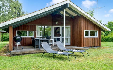 Eeva - 900M from the Sea: Roof, House, Land Lot, Home, Cottage, Estate, Garden Buildings, Shade, Log Cabin, Landscaping