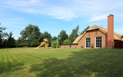 Erra - 250M from the Sea: Wood, House, Cottage, Home, Roof, Rural Area, Siding, Log Cabin, Garden Buildings, Hardwood