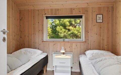Bolli - 1.1Km from the Sea: Bed, Bedroom, Wood, Bed Sheet, Bedding, Interior Design, Bed Frame, Floor, Ceiling, Flooring