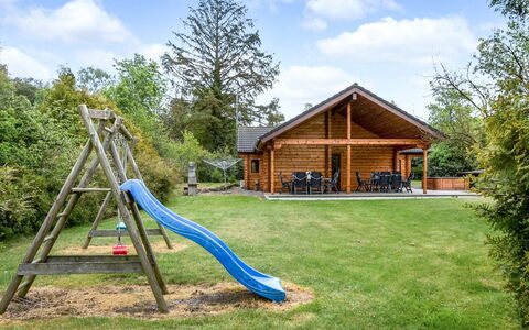 Dora - 180M from the Sea: Residential Area, Roof, Suburb, Driveway, Estate, Chimney