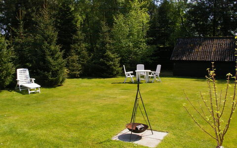 Gyri - 800M from the Sea: Wood, Wood Stain, Plank, Hardwood, Cottage, Deck, Siding, Shade, Wood Flooring, Garden Buildings