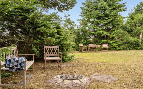 Elja - 600M from the Sea: Wood, House, Cottage, Home, Roof, Rural Area, Siding, Log Cabin, Garden Buildings, Hardwood